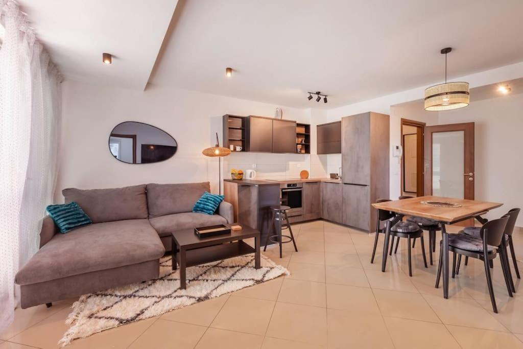Stylish Two Bedroom Apartment&Garage Parking Place 杜布罗夫尼克 外观 照片